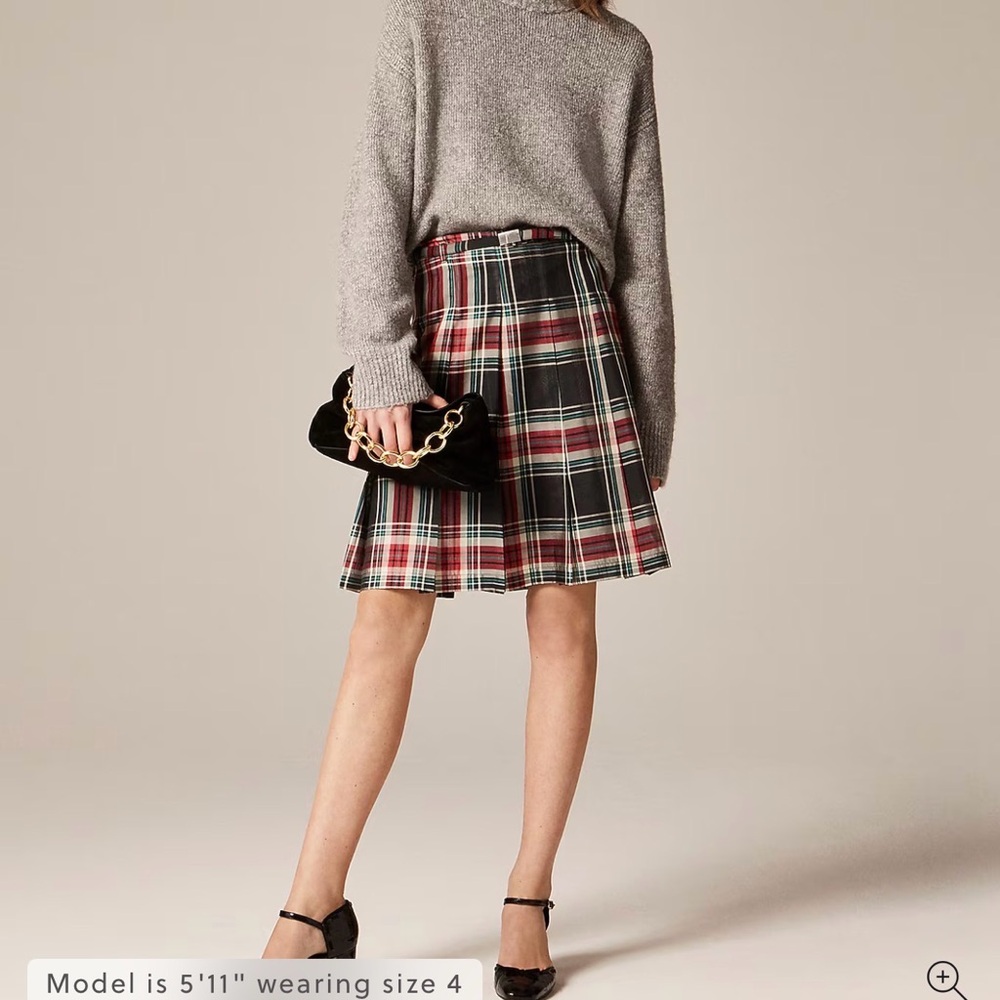 J CREW SIZE 2 Pleated prep skirt in Stewart tartan CP199
